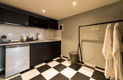 Potos Bed & Breakfast | Oinoelia Luxury Suites & Residence