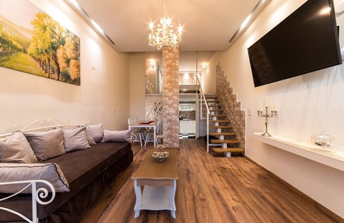 Potos Bed & Breakfast | Oinoelia Luxury Suites & Residence