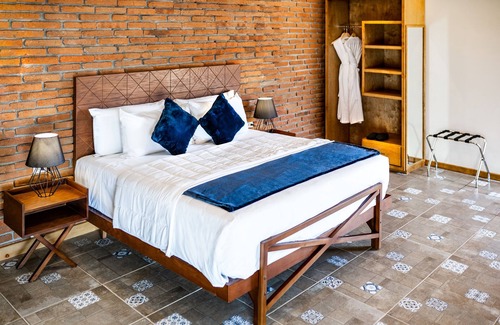Valle de Guadalupe Hotel | Ojo Azul Resort