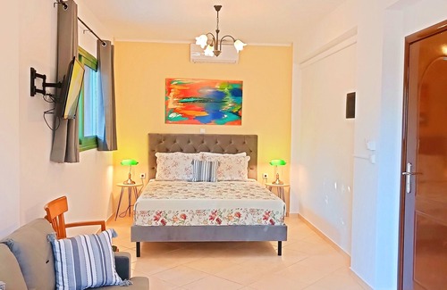 Kateleios House | Okeanis Apartments & Suites Adults Only