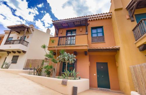 San Miguel de Abona Villa | Okeanos Villa front line San Blas