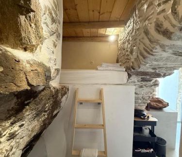 Kithnos Apartment | Ola Cave Studio Dryopida Kythnos
