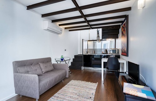 Bonfim House | Olala Fine Arts Studios
