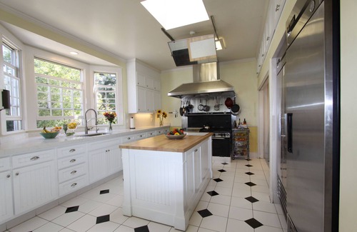 Cambria Bed & Breakfast | Olallieberry Inn B&B