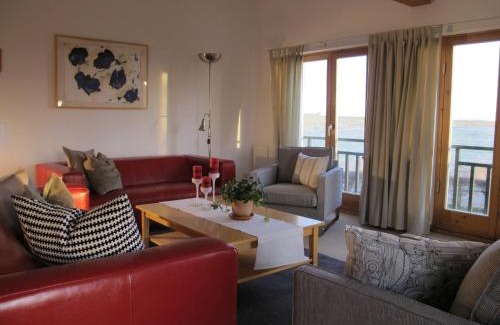 Tating House | Oland