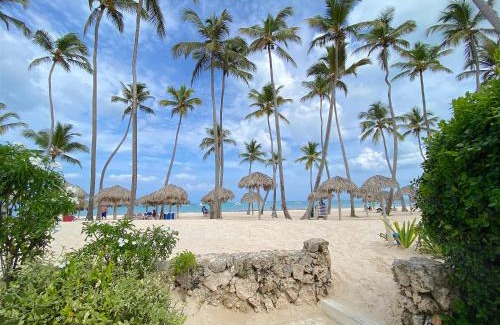 Bavaro Apartment | OLAS DE LOS CORALES - SUITES and VILLAS - free wifi, great location