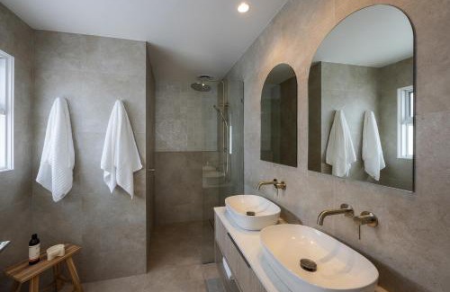 Anna Bay Villa | Olas Villa 3 - Plunge Pool & Walk to Beach