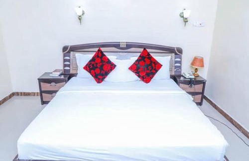 Lagos Hotel | Olawale Airport Hotel