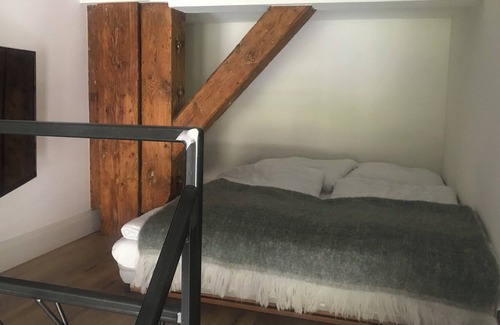 Nordstadt Apartment | Old Armory - Finnish sauna, fireplace, WiFi, terrace, parking space