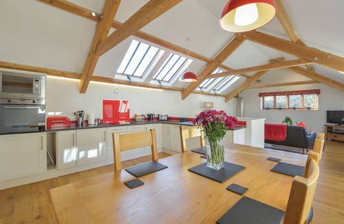 Ashburton Cottage | OLD ARMOURY BARN, character holiday cottage in Ashburton