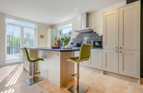 Wimborne House | Old Barn 1 - Uk48477