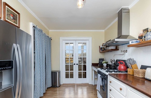 Lemon Springs Cottage | Old Blue's Retreat: Lakeview Cozy Cottage