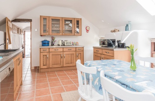 Chysauster Cottage | Old Boswednack, a rural retreat gem! On the idyllic coast of Zennor to St Ives. Summer house, garden, parking for two cars and free WiFi.