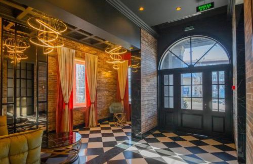 Dnipro Hotel | Old Bridge