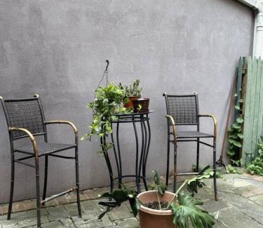 Union City Apartment | Old Charm Modern Comfort 5 min to NYC BBQ