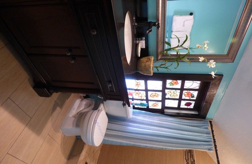 Downtown Historic District Bed & Breakfast | Old City House Inn and Restaurant