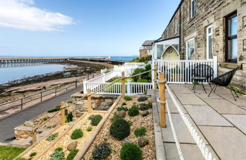 Amble House | Old Coastguard Cottages