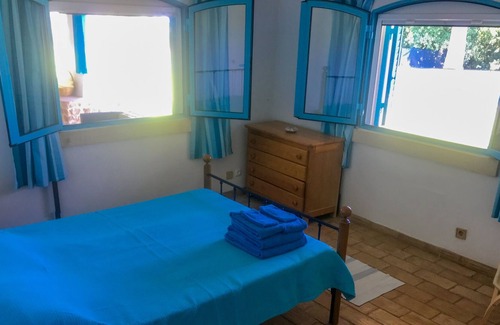 Olhao Cottage | Old cottage, expanded and modernized, with large swimming pool and large garden