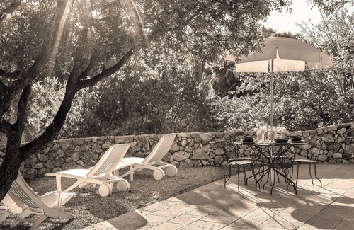 Moissac-Bellevue Cottage | Old farmhouse bergerie 15 minutes from Lake St. Croix