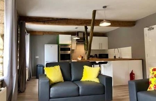 Woodchester Apartment | Old Fleece Apartments