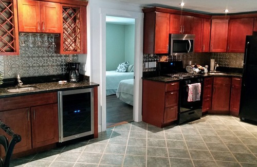 Dunnellon House | Old Florida vibes near fishing, kayaking, golf, scalloping, tubing, and birding!