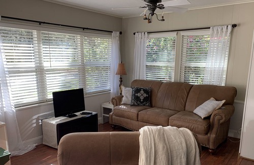 Dunnellon House | Old Florida vibes near fishing, kayaking, golf, scalloping, tubing, and birding!