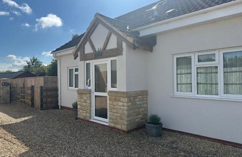 Witney House | Old Groom's Cottage