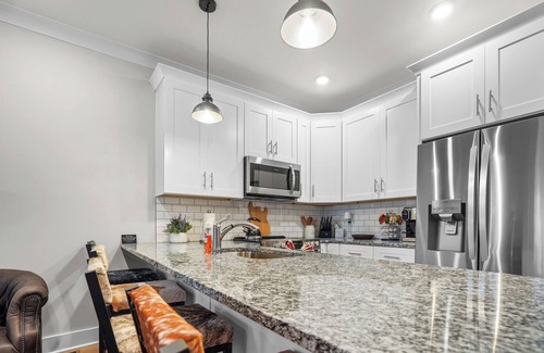 Old Hickory House | Old Hickory Retreat 2-Sleeps 8