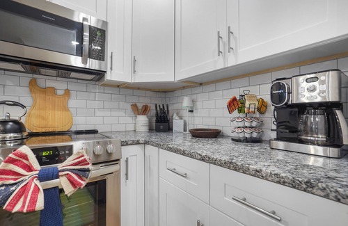 Old Hickory House | Old Hickory Retreat 2-Sleeps 8