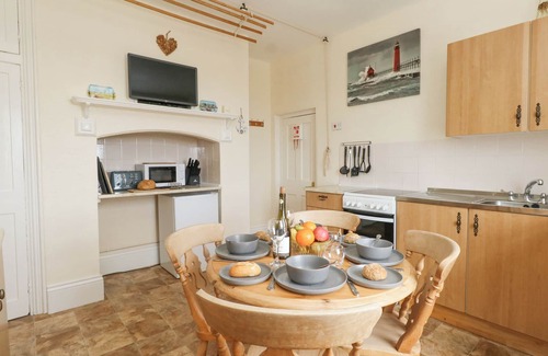 Southwell Cottage | OLD HIGHER LIGHTHOUSE STOPES COTTAGE, with pool in Portland Bill