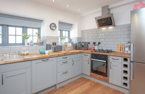 Honiton Cottage | Old Highwood - Piglet Cottage