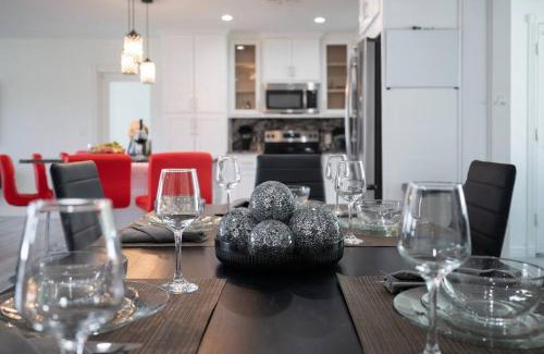 North Mountain House | Old Hollywood Vacation - casita+pool+putt putt