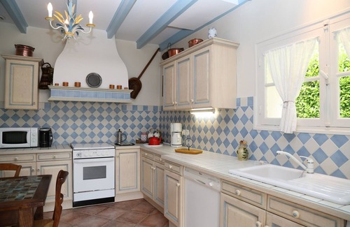 Montpezat House | Old house, charm and calm assured. For eight people