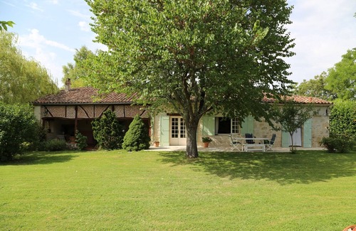 Montpezat House | Old house, charm and calm assured. For eight people