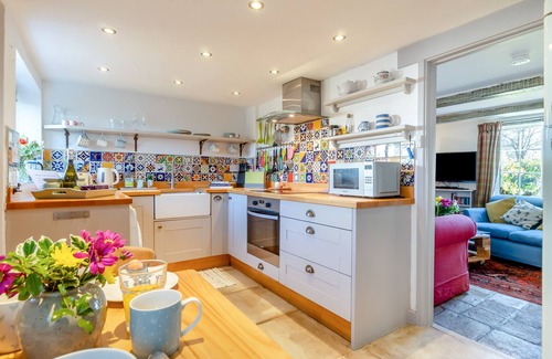 Horning House | Old Lion Cottage - Two Bedroom House, Sleeps 4