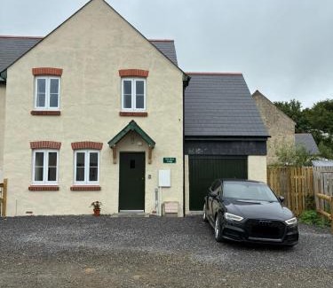 Narberth House | Old Mart Lodge
