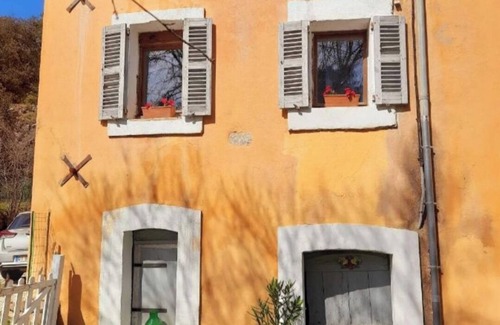 Le Cannet-des-Maures House | Old mill guesthouse
