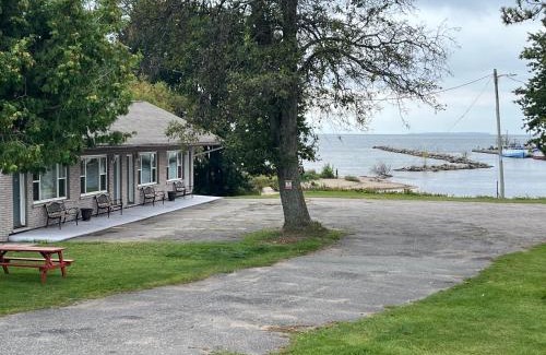 Algoma District Hotel | Old Mill Motel