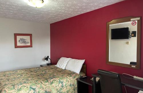 Algoma District Hotel | Old Mill Motel