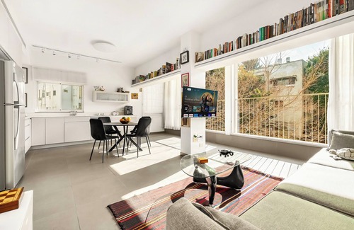 Tel Aviv Apartment | Old North Charming Stay by Sea N' Rent