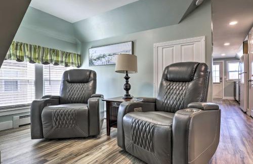 Old Orchard Beach Apartment | Old Orchard Beach Apartment - Quick Walk to Beach!