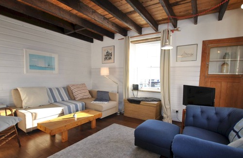 St Monans House | Old Post Office habourfront home