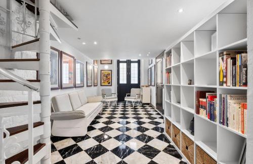 Catedral Apartment | Old San Juan Art Loft Fast Wifi Near El Morro