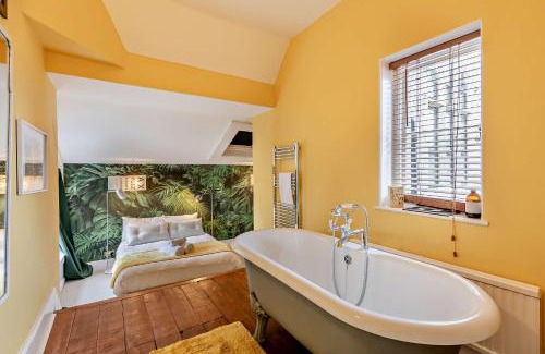 Folkestone House | Old School Cottage