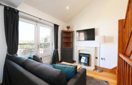Westbury on Trym House | Old Stables, hidden period gem, spectacular garden