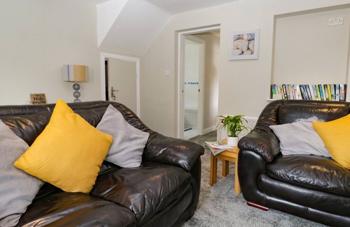 Flookburgh House | OLD SURGERY, pet friendly, character holiday cottage in Flookburgh