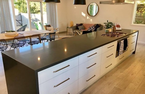 Torquay House | Old Torquay, fully renovated 5 bedroom home