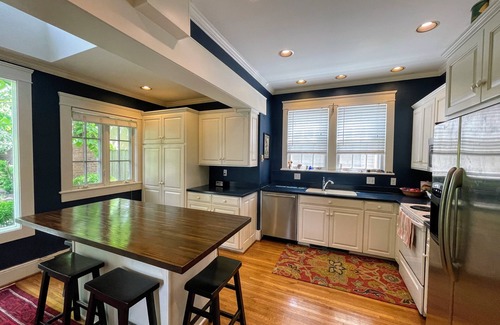 Harrisonburg House | Old Town Beauty in downtown Harrisonburg