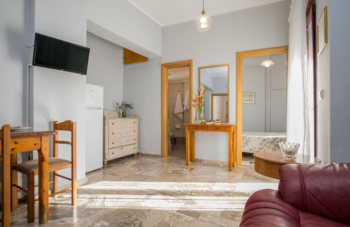 Old Quarter Apartment | Old town center, a few meters from the sea.