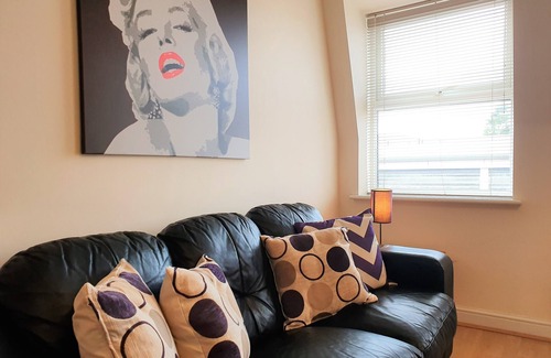 Swindon Apartment | Old Town Central Apartments